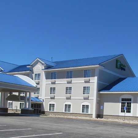 Holiday Inn Express Hotel & Suites Cadillac By Ihg Exterior photo